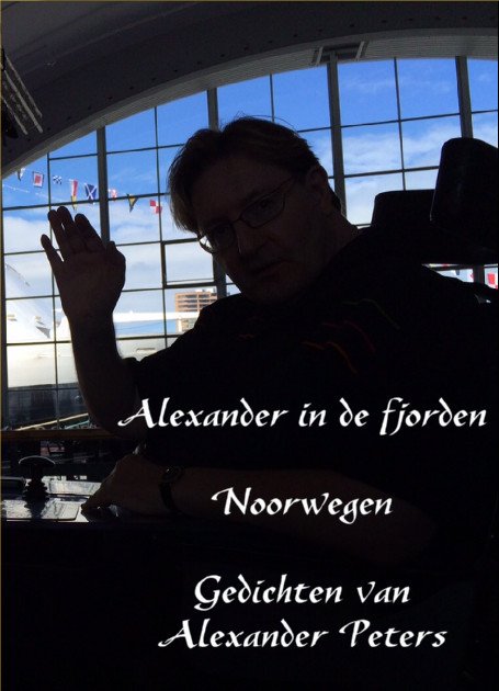 46-Alexander Peters in de fjorden van Noorwegen met gedichten