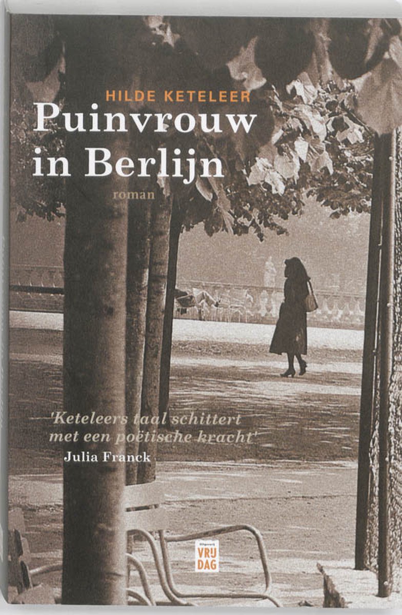 Puinvrouw In Berlin
