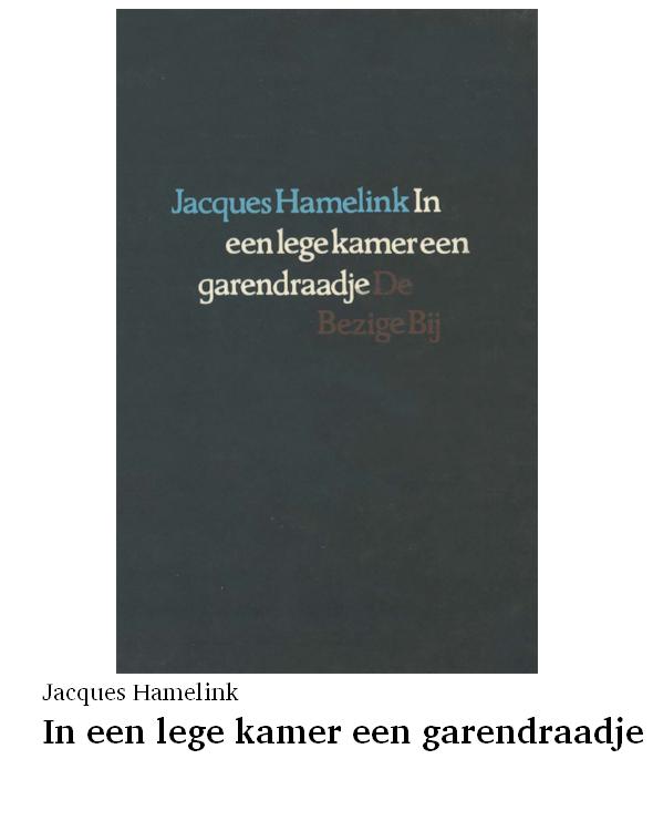 In een lege kamer een garendraadje