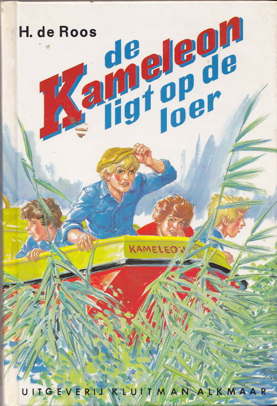 De kameleon ligt op de loer